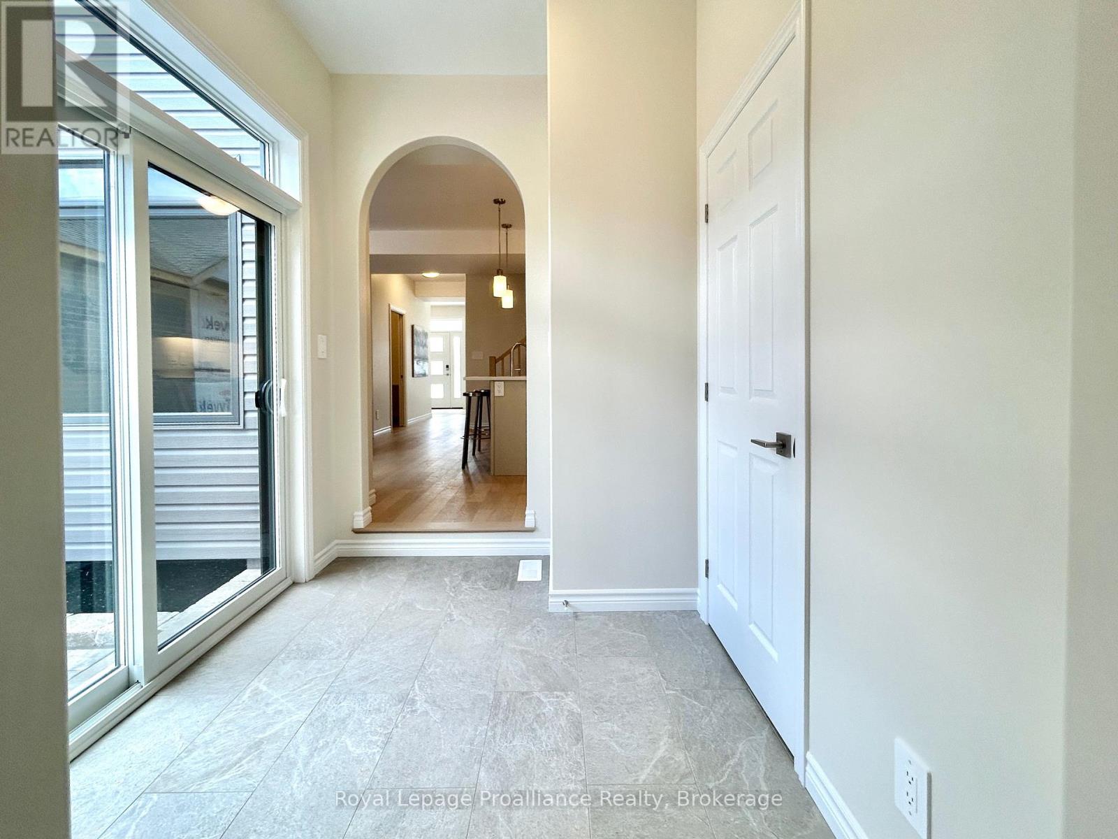 91 ATHABASKA DRIVE - 19
