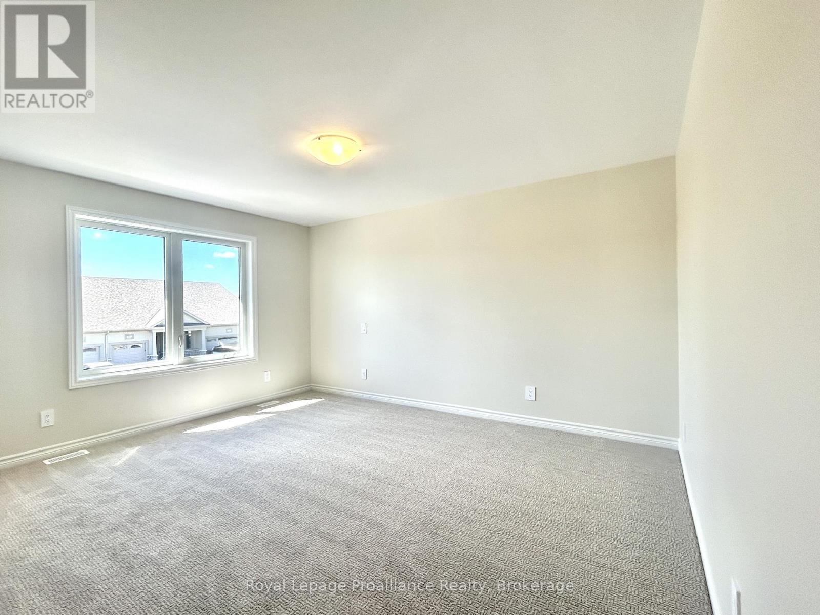 91 ATHABASKA DRIVE - 22