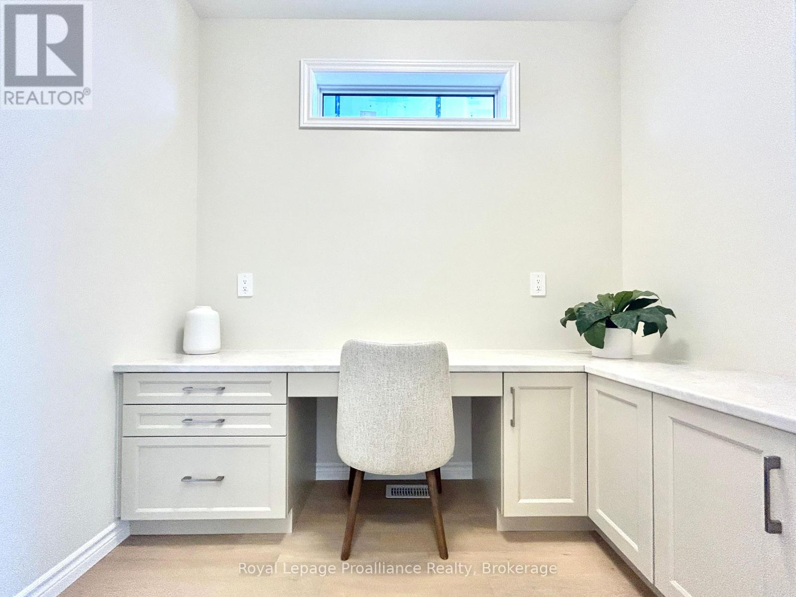91 ATHABASKA DRIVE - 6