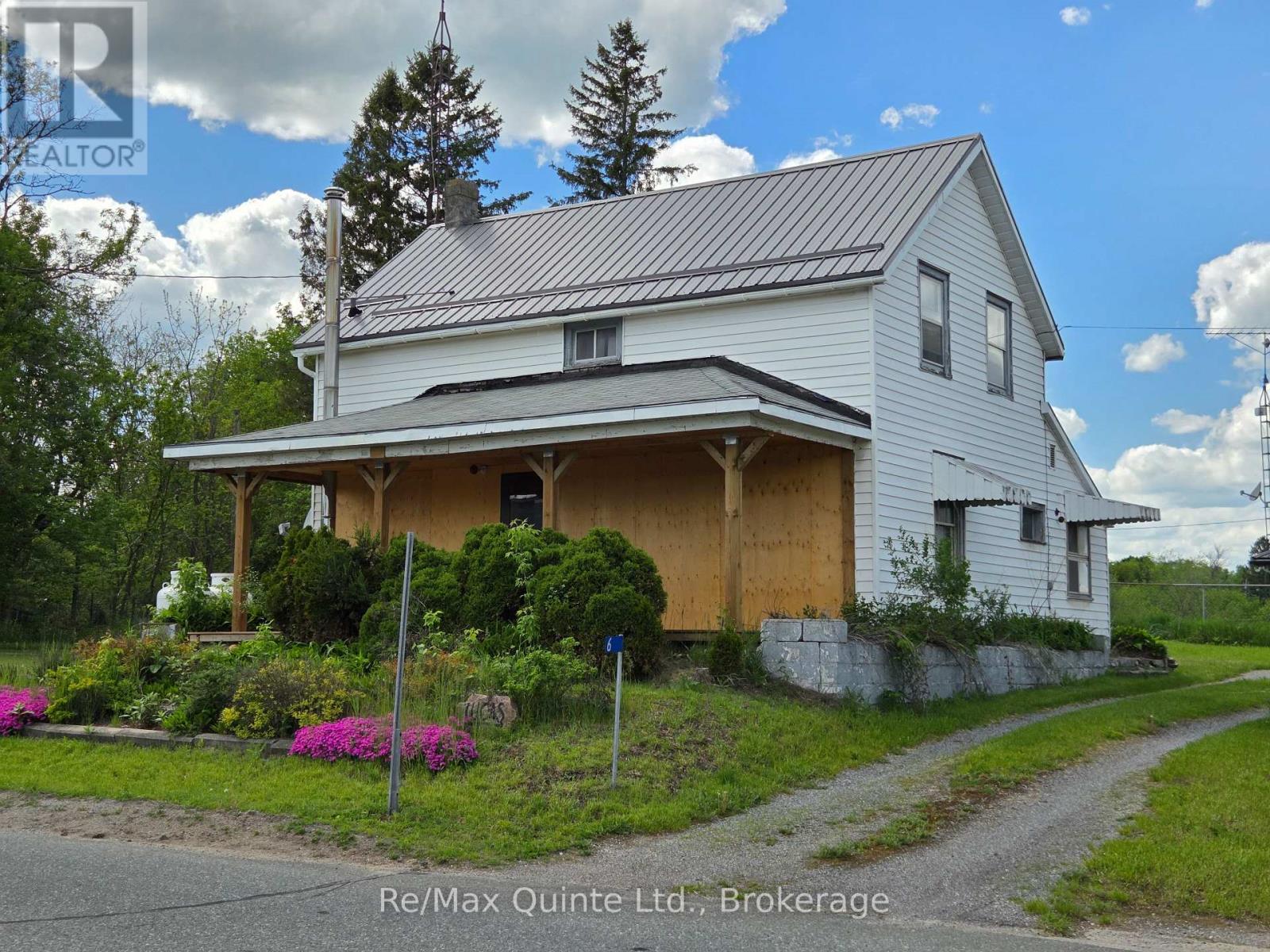 6 THOMAS STREET - 1