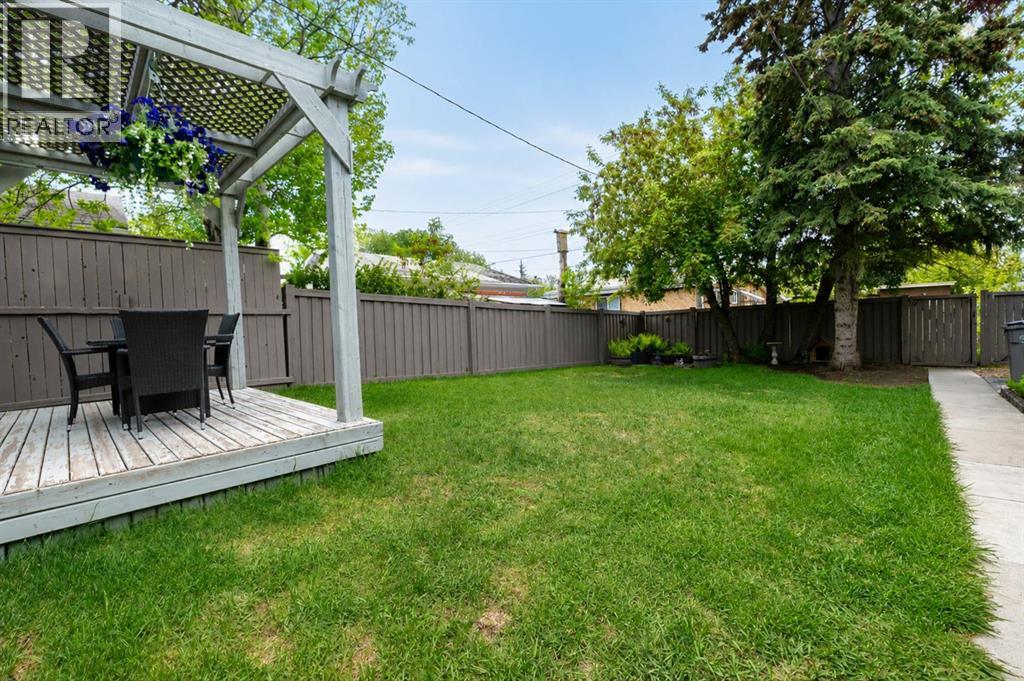9905 92 Avenue - 21