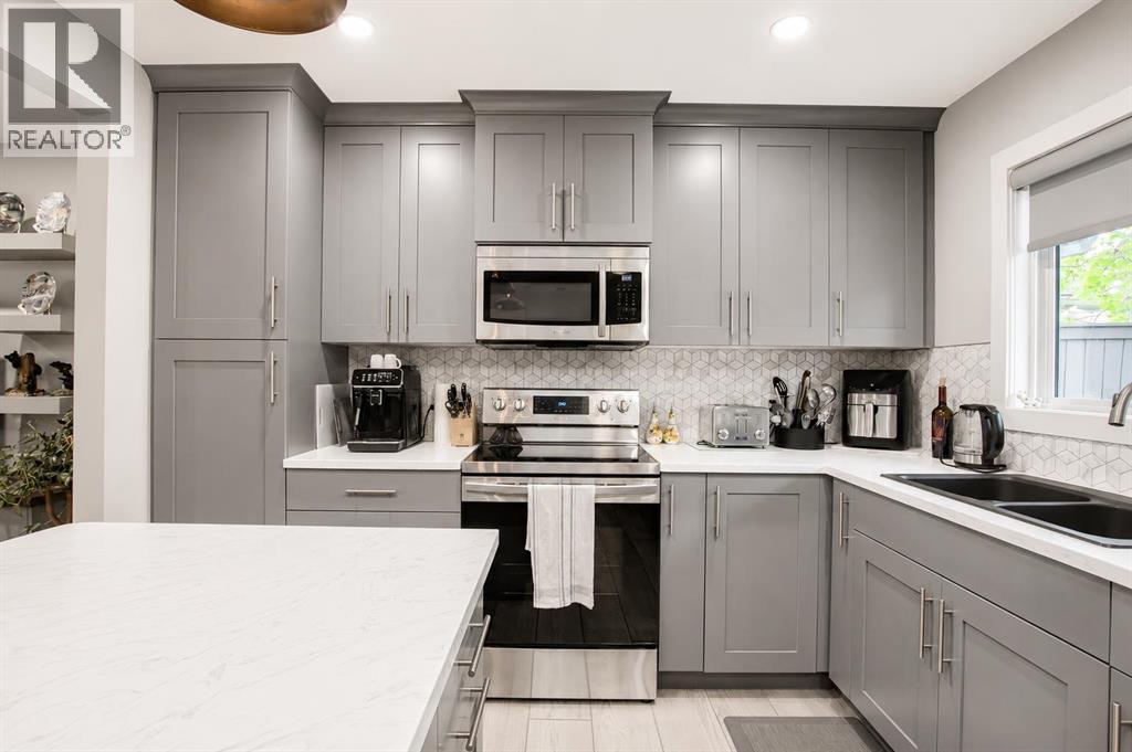 9905 92 Avenue - 8