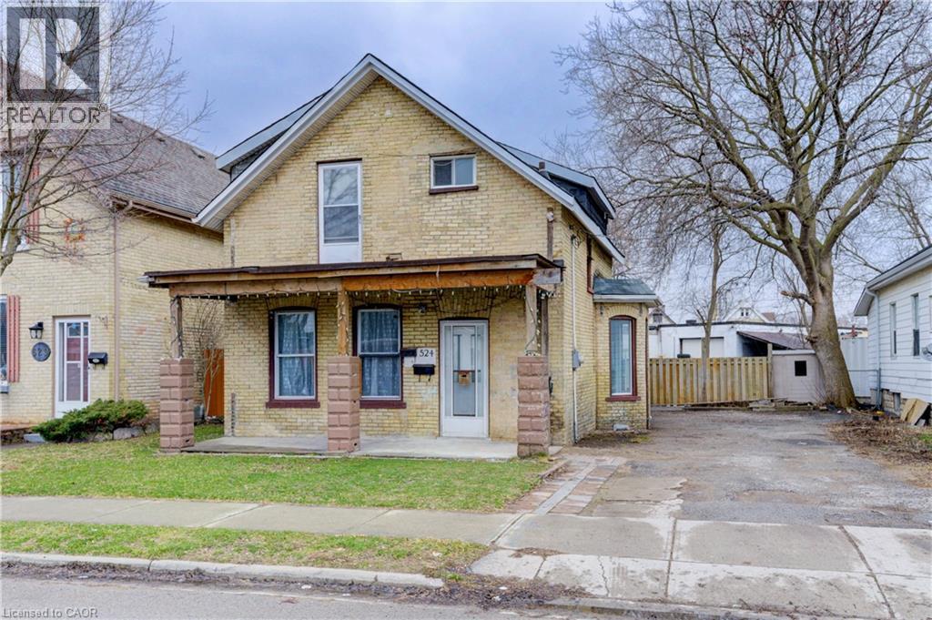524 SIMCOE Street - 2