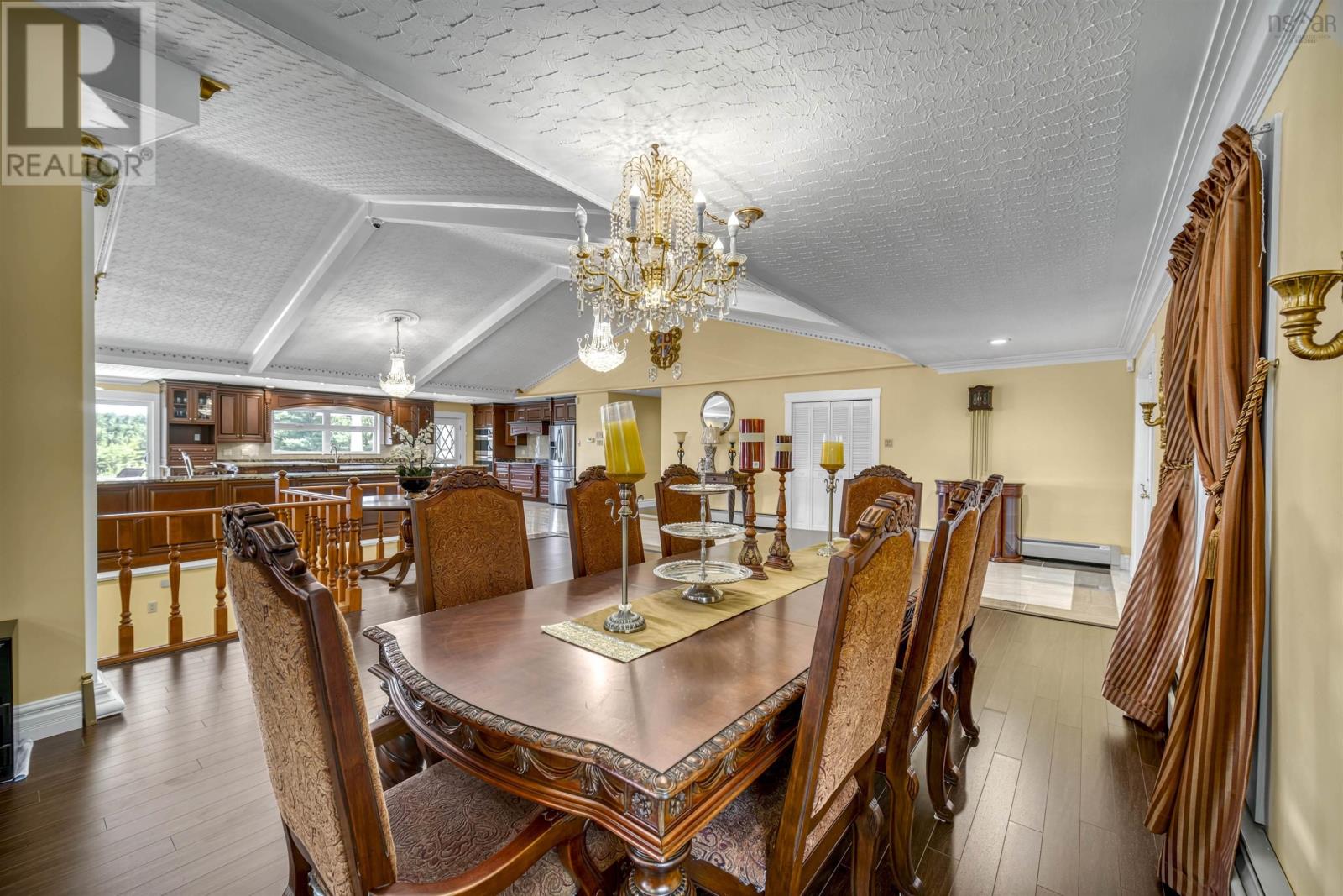 Property 33 of 50 of 1007 Waverley Road