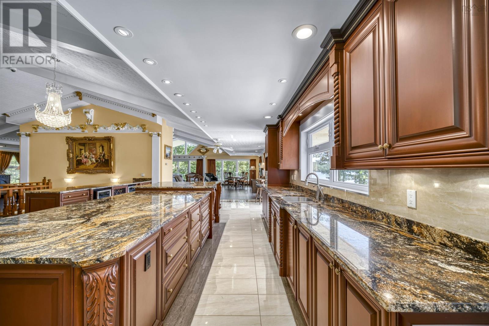 Property 45 of 50 of 1007 Waverley Road