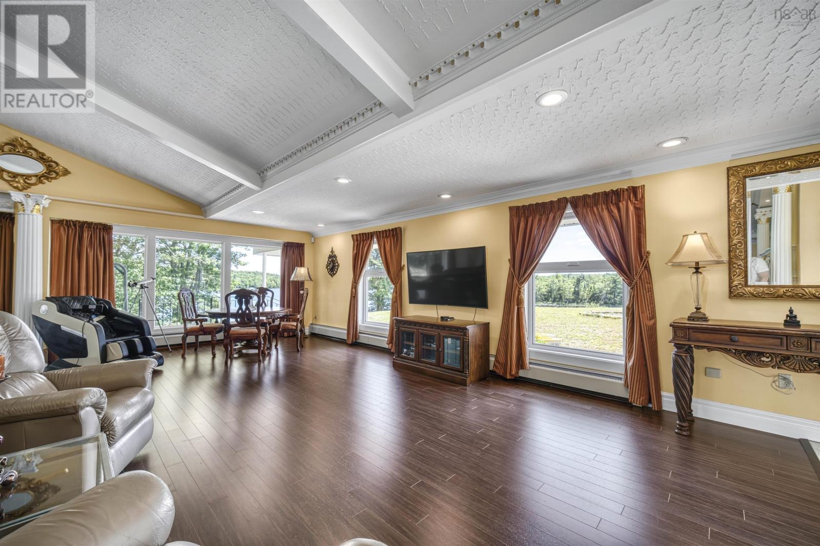 Property 2 of 50 of 1007 Waverley Road