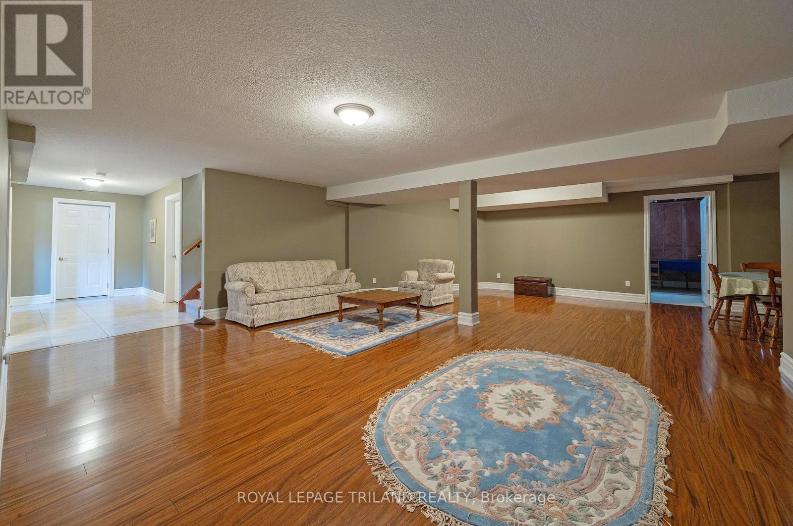 2285 LILAC AVENUE - 30