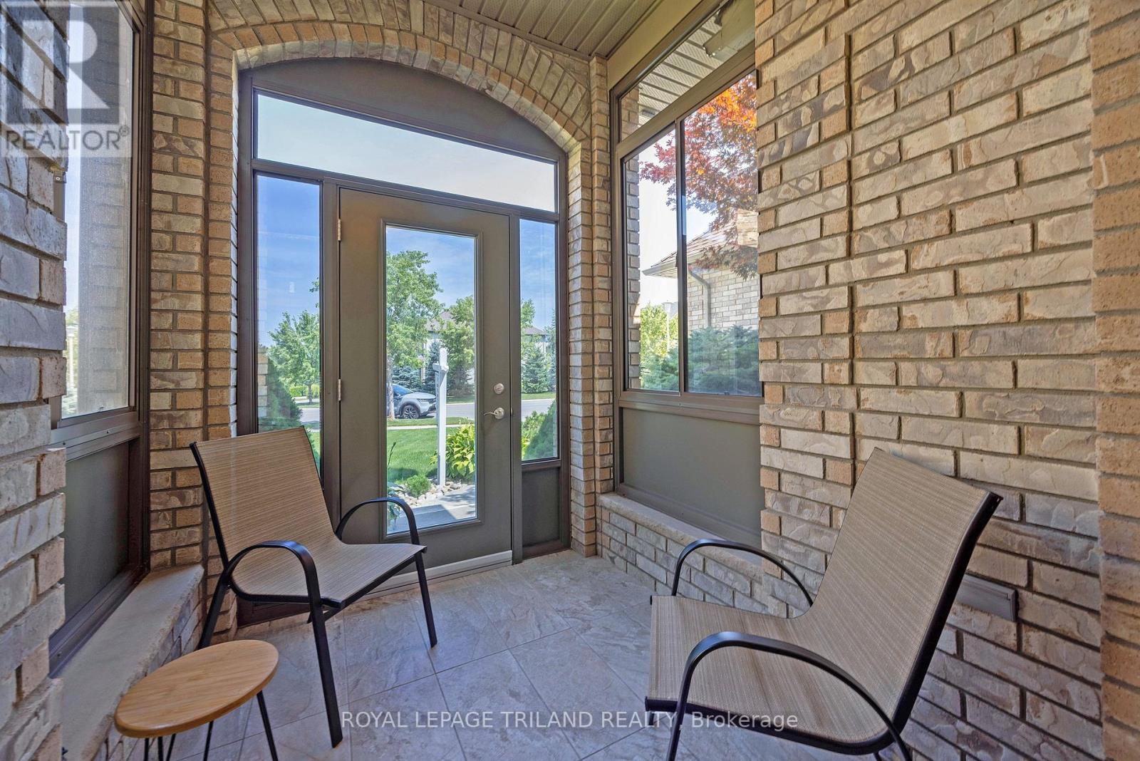 2285 LILAC AVENUE - 4