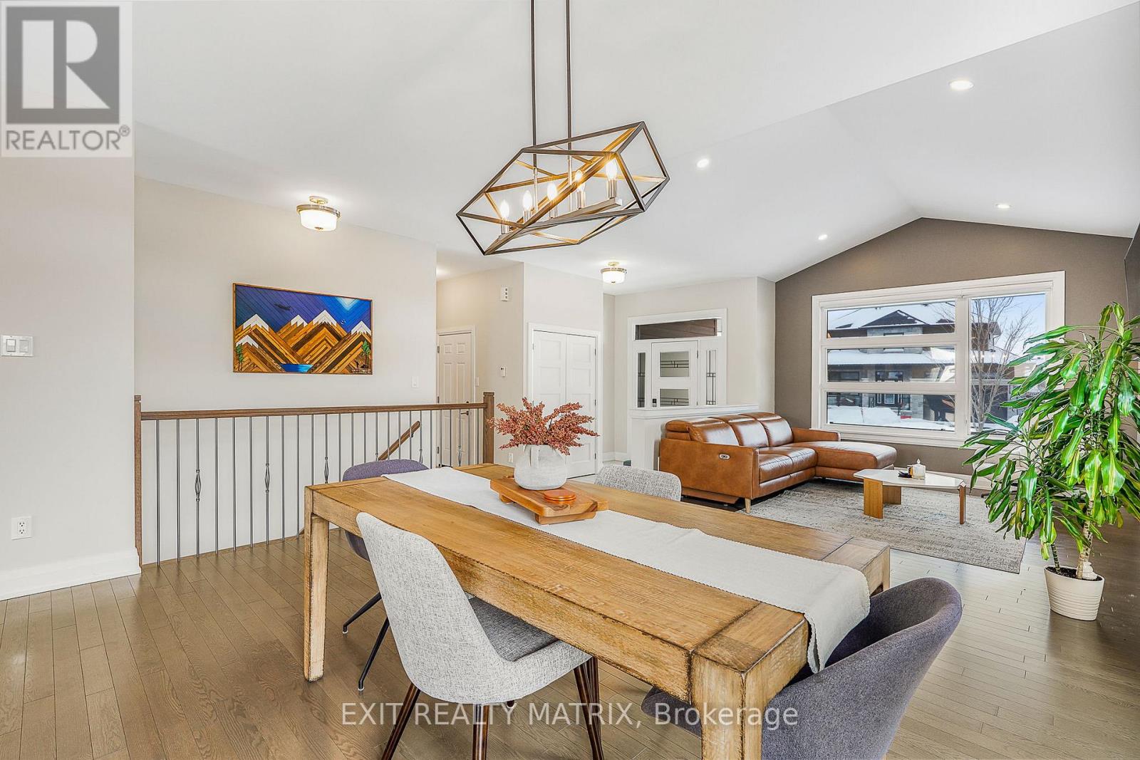 128 LYON STREET - 10