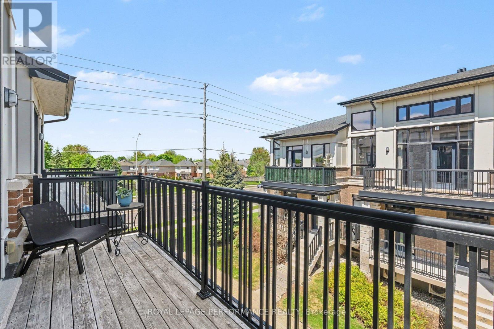 2 Bed, 2 Bath House for Sale in Ottawa – 220 PEMBINA PRIVATE, Ottawa – MLS# X13215672 - Image 28
