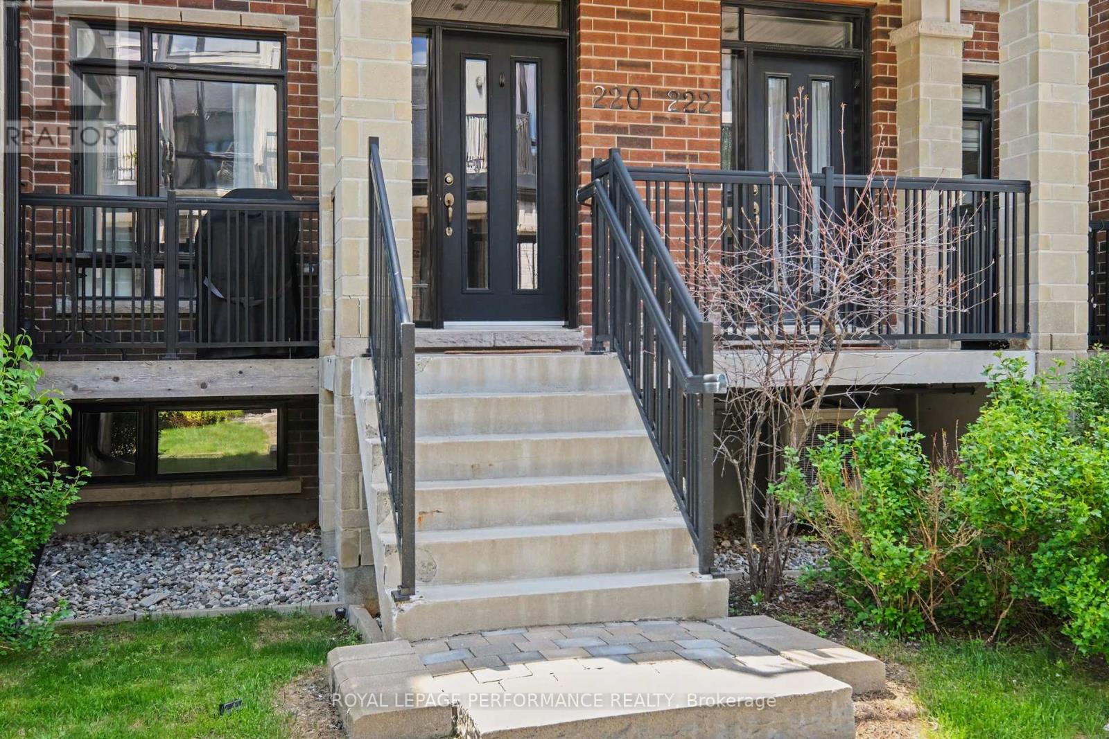 2 Bed, 2 Bath House for Sale in Ottawa – 220 PEMBINA PRIVATE, Ottawa – MLS# X13215672 - Image 29