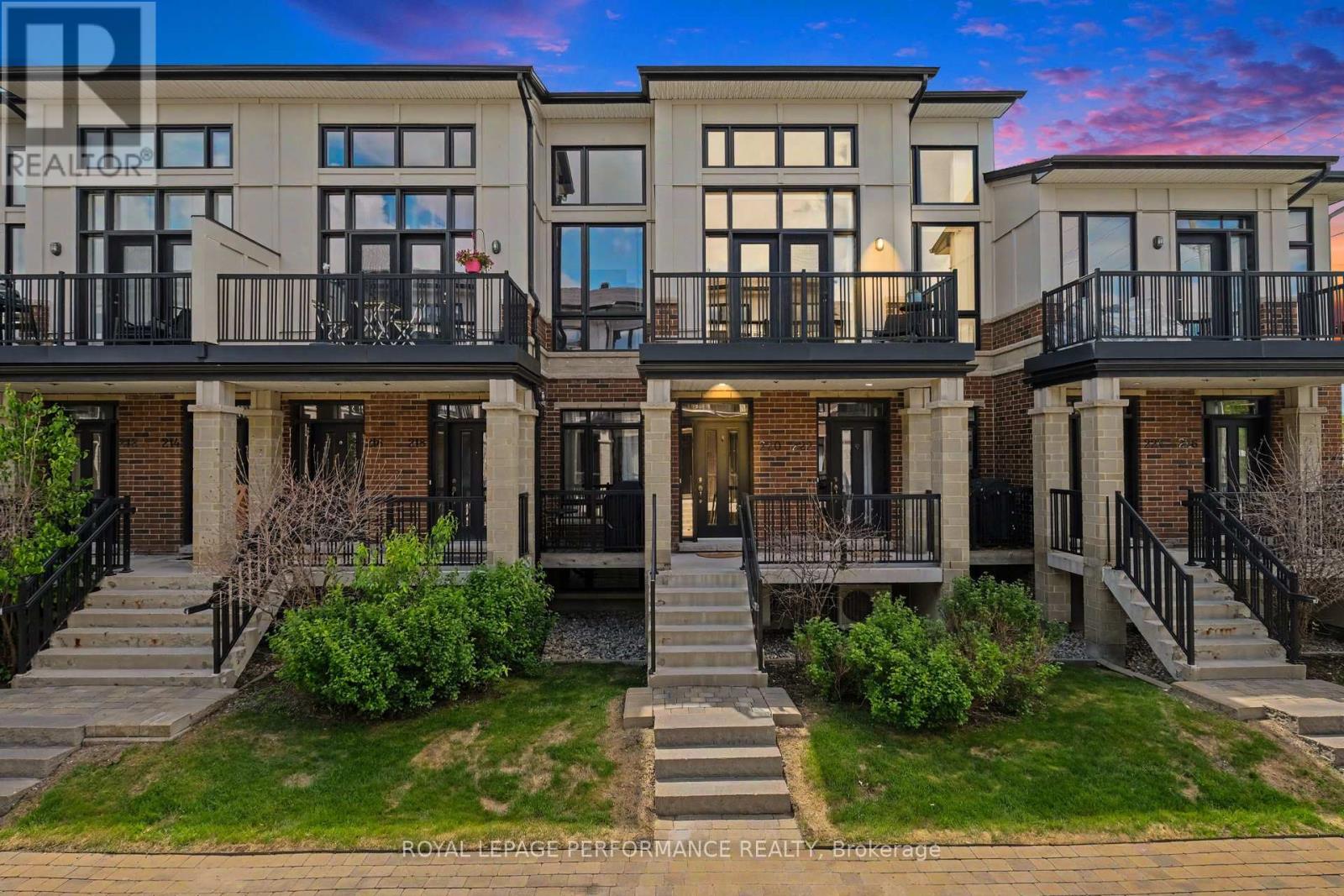2 Bed, 2 Bath House for Sale in Ottawa – 220 PEMBINA PRIVATE, Ottawa – MLS# X13215672 - Image 31