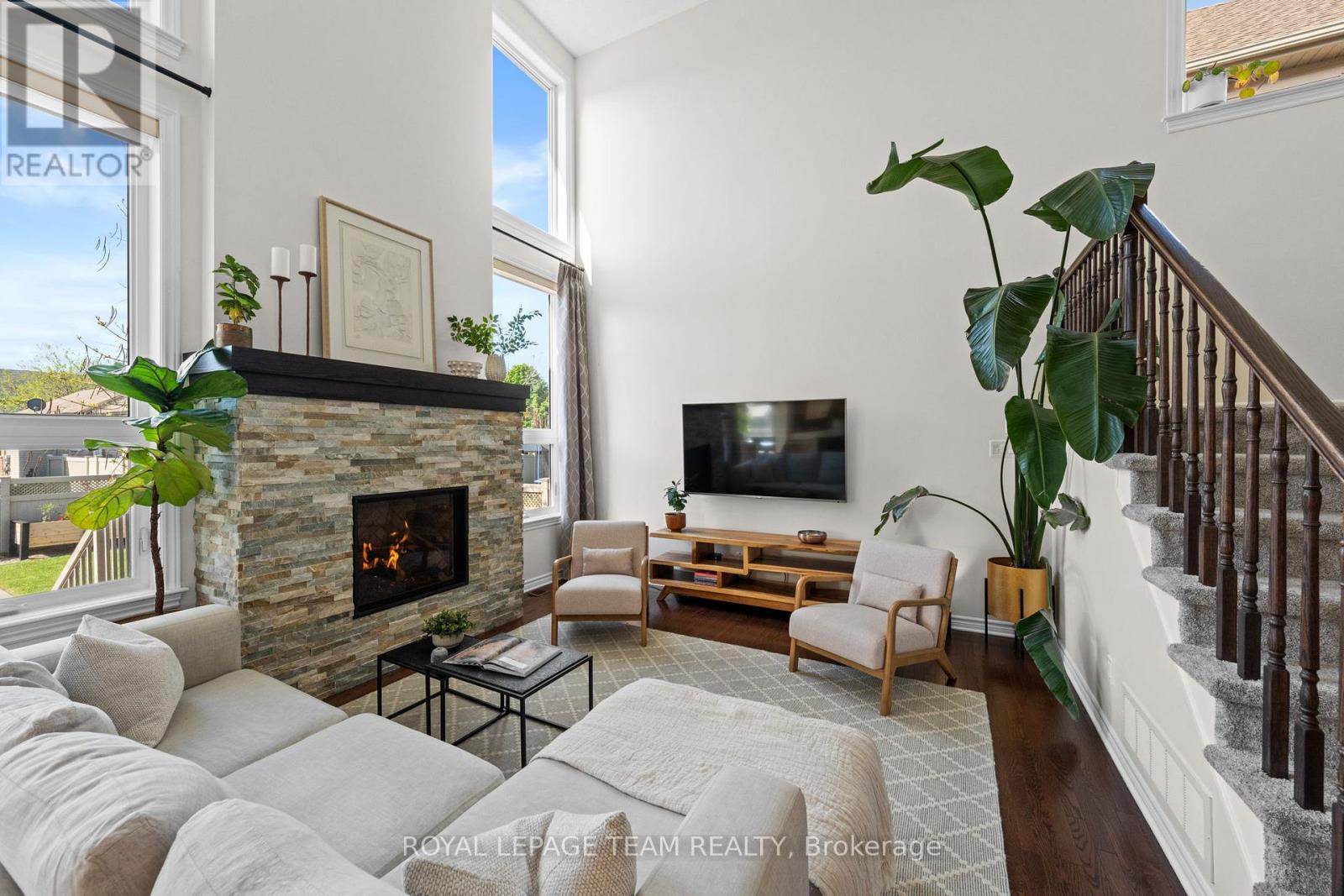 139 STONEWATER BAY - 15