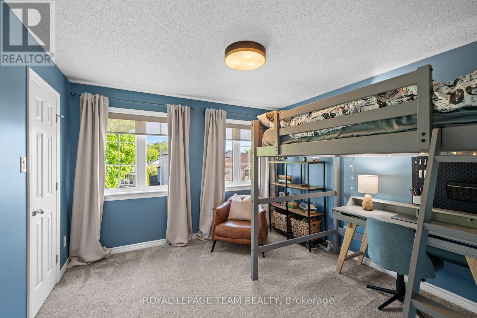 139 STONEWATER BAY - 32