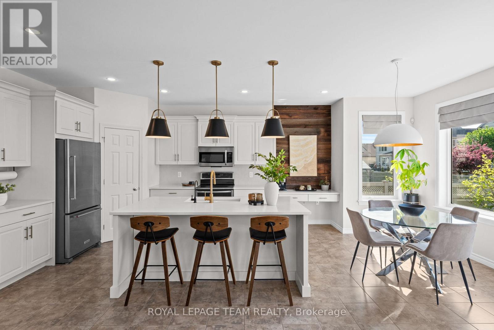 139 STONEWATER BAY - 9