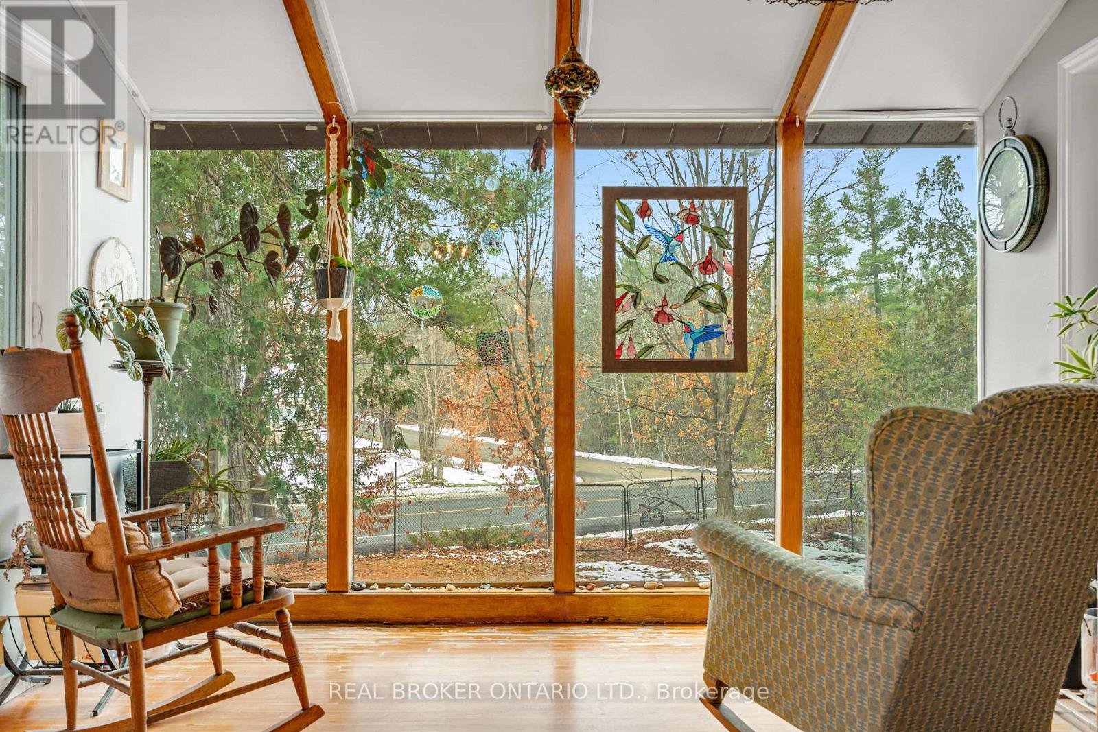 1 WOODLAND DRIVE - 32