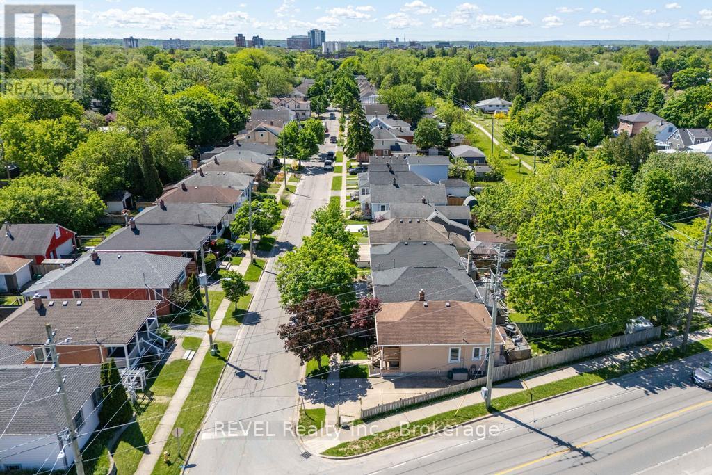 83 RODMAN STREET - 21