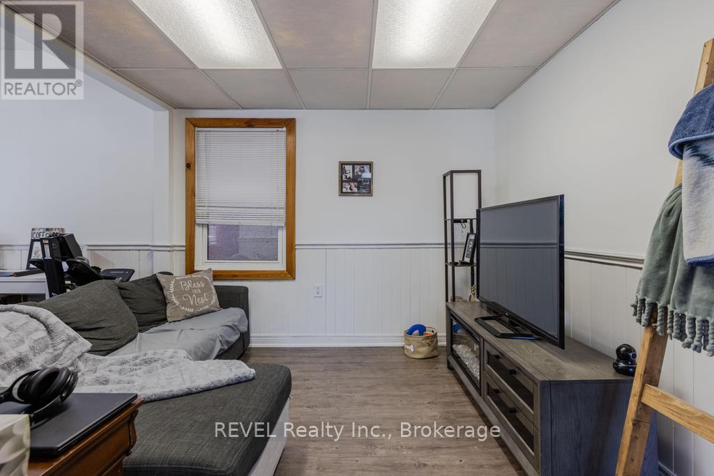 83 RODMAN STREET - 9