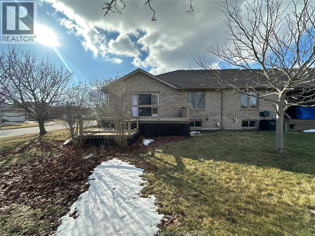 51 SANTOS DRIVE - 44