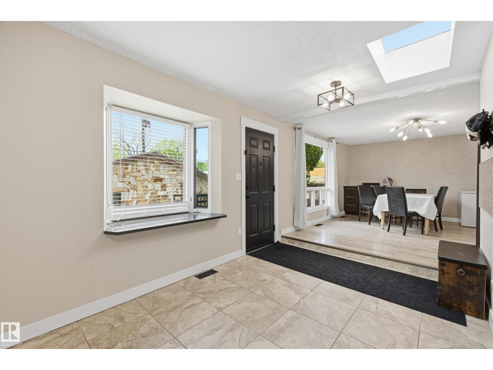 12326 92 ST NW - 14