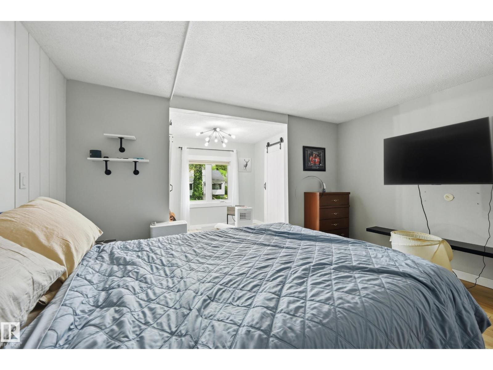 12326 92 ST NW - 15