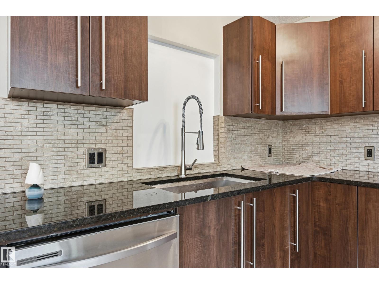 12326 92 ST NW - 9