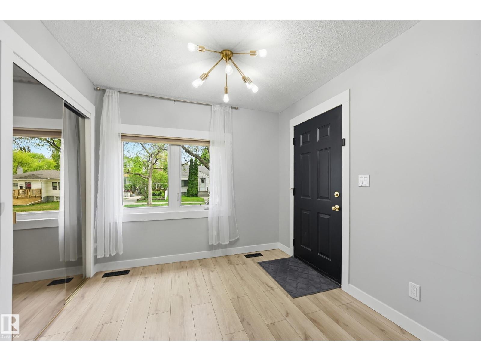 12326 92 ST NW - 3