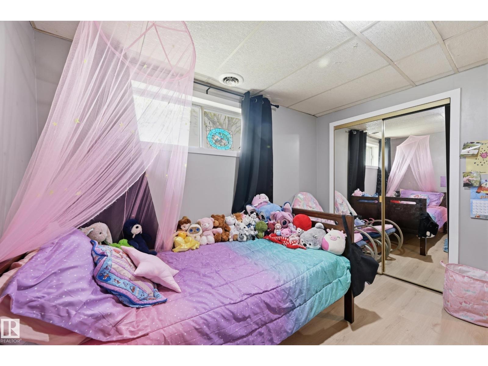 12326 92 ST NW - 24
