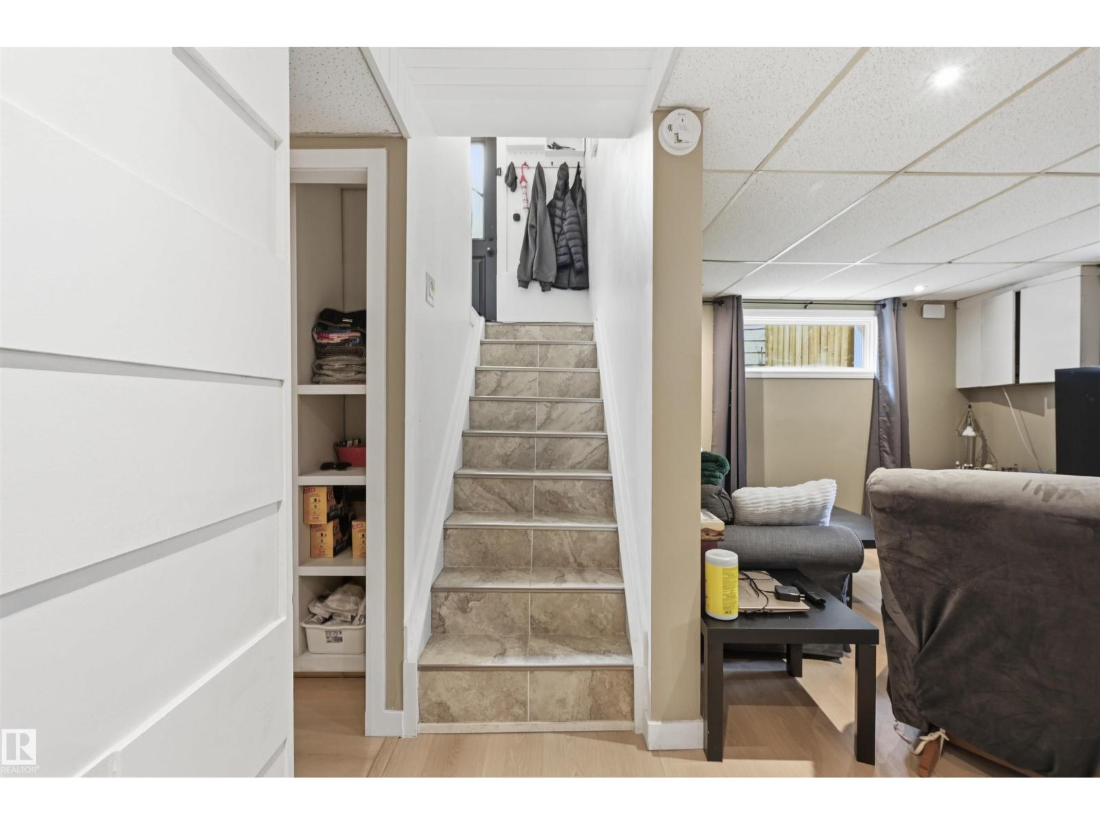 12326 92 ST NW - 21