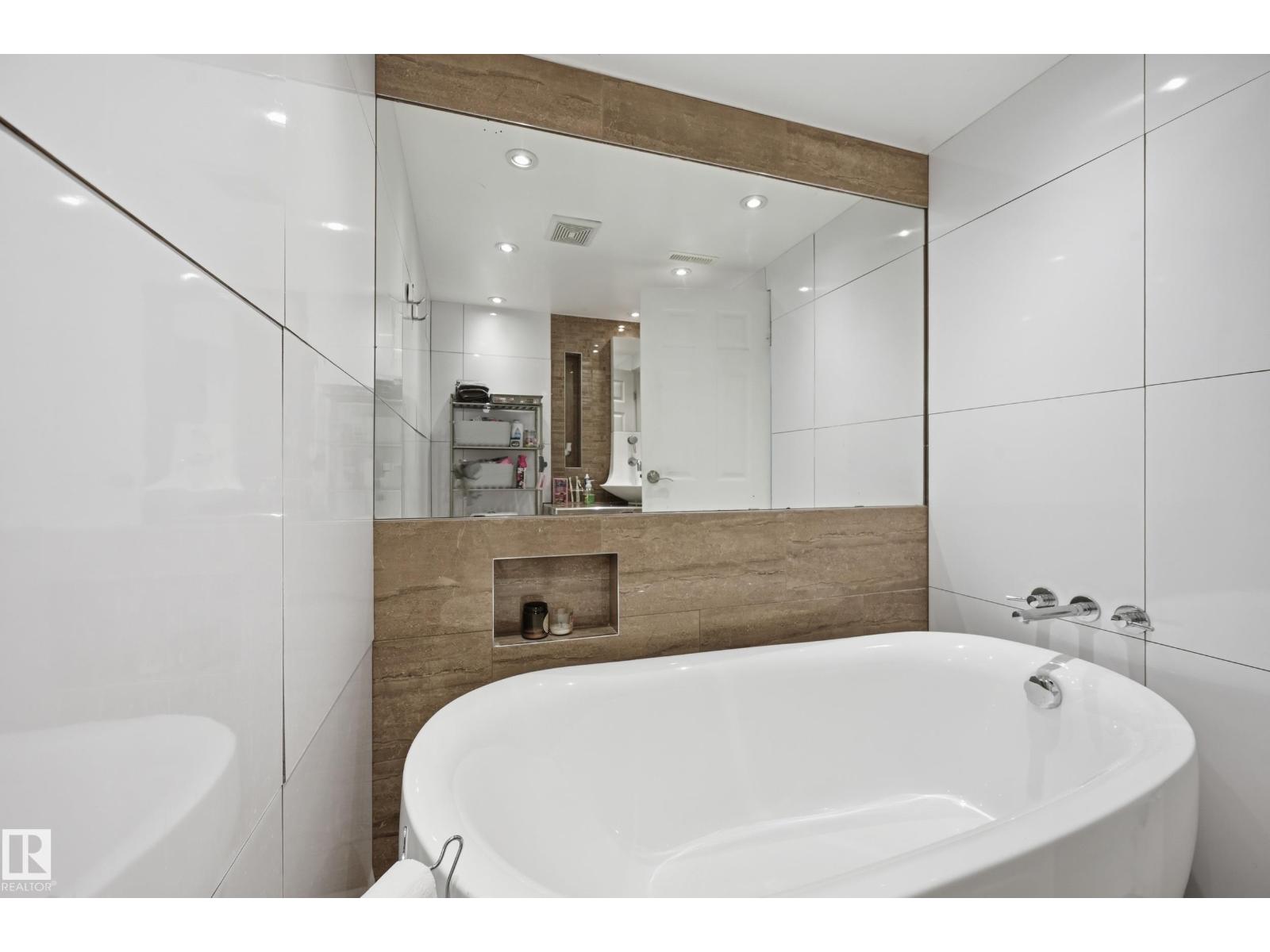 12326 92 ST NW - 27