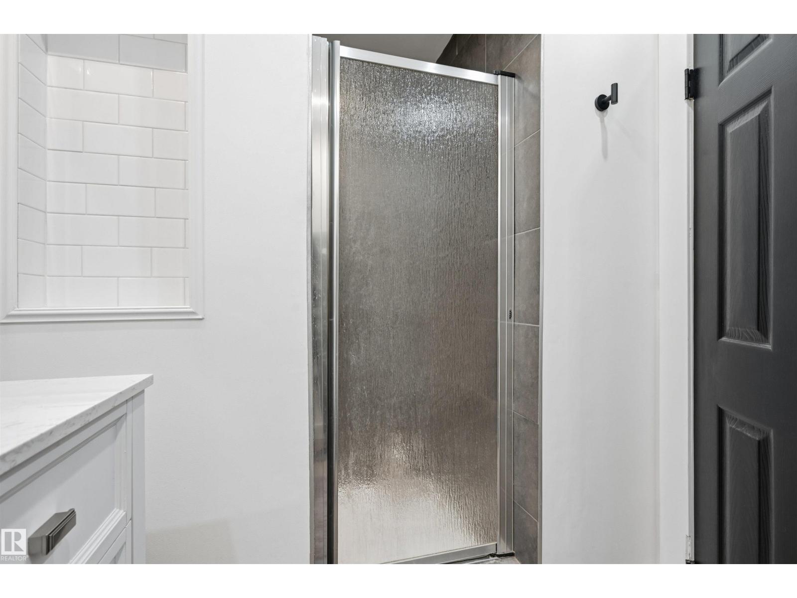 12326 92 ST NW - 20