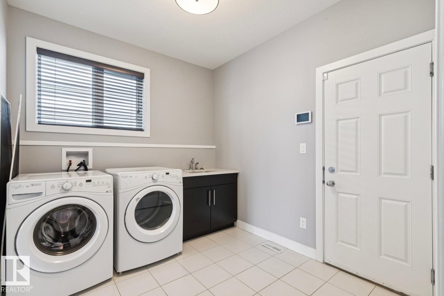 2545 Amerongen CR SW - 24