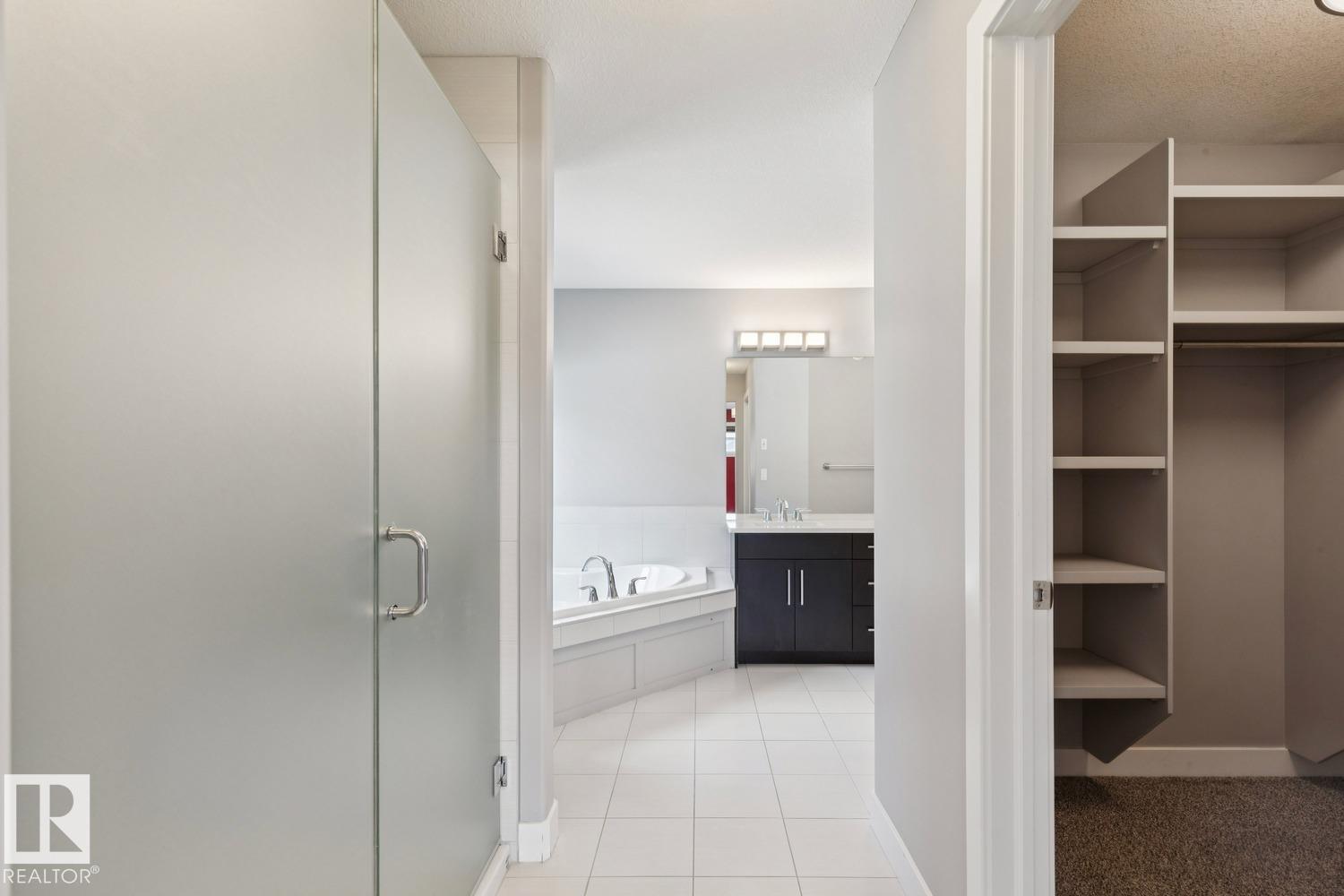 2545 Amerongen CR SW - 34