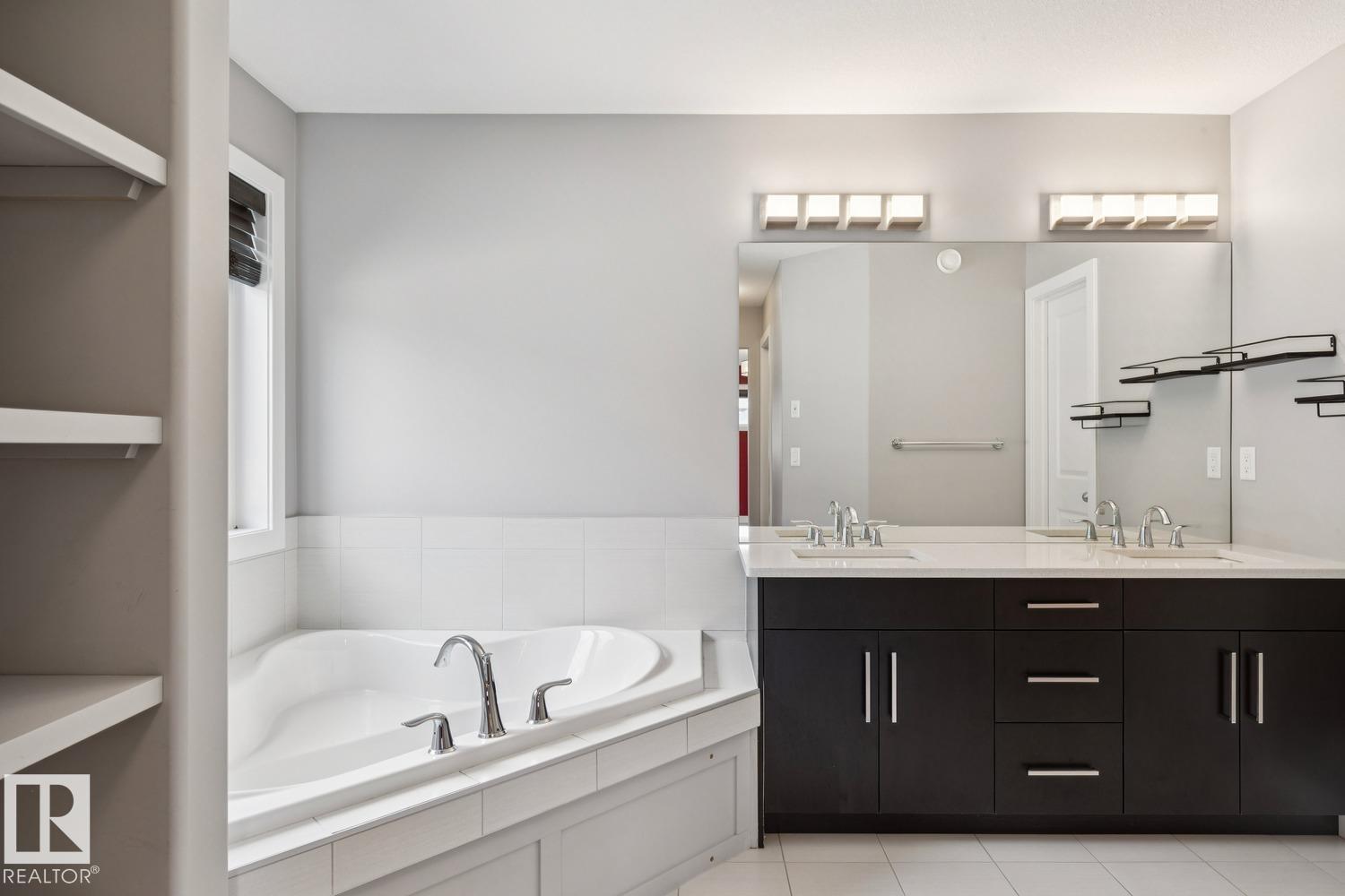 2545 Amerongen CR SW - 36