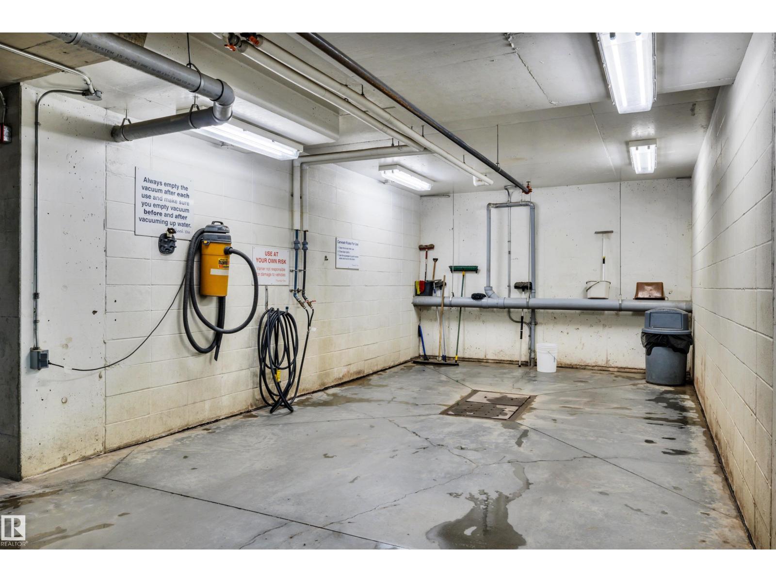 #326 9820 165 ST NW - 36