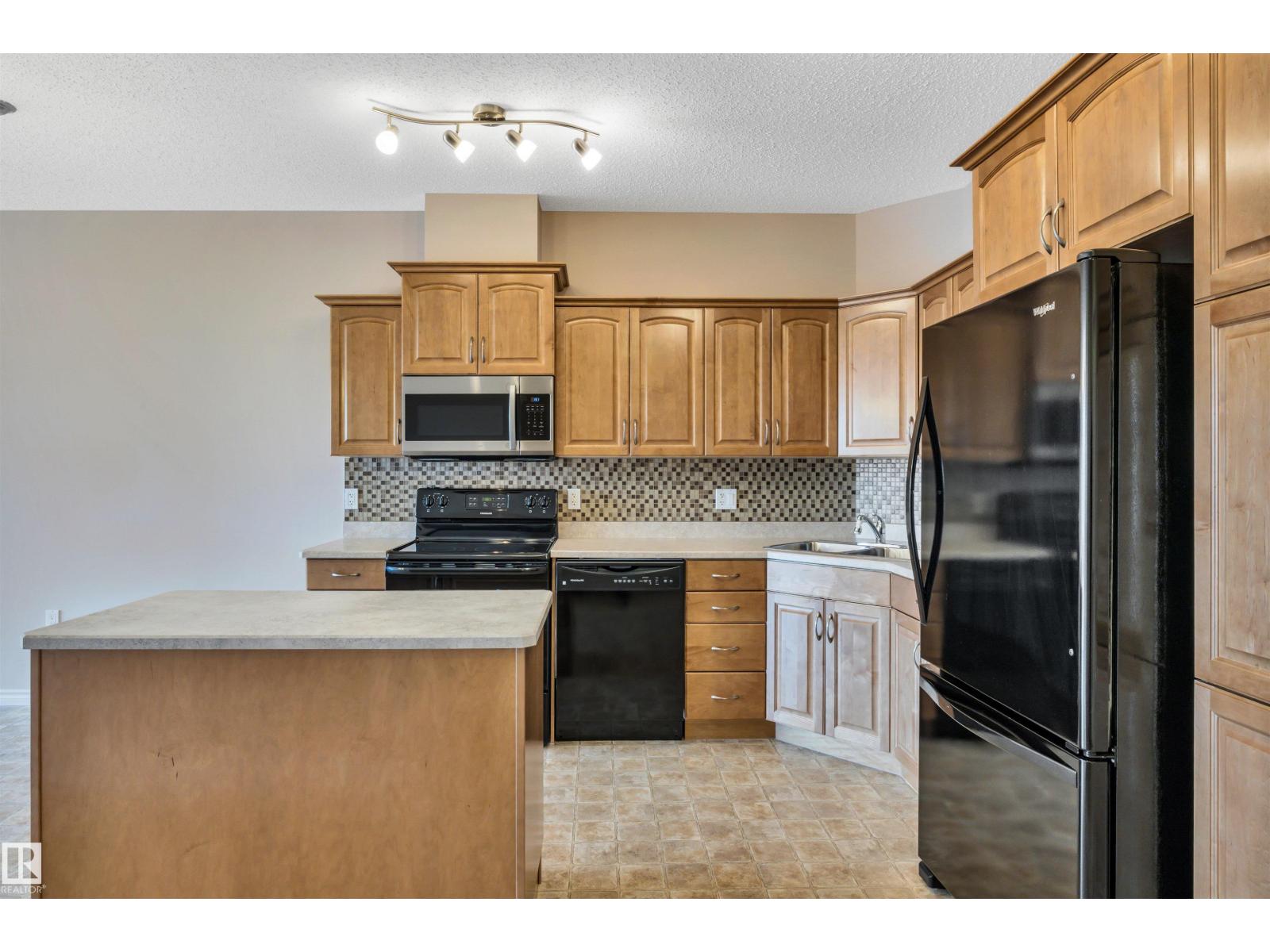 #326 9820 165 ST NW - 4