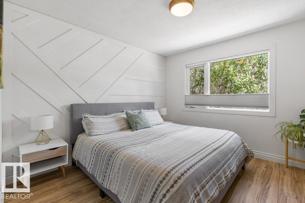 12264 135 ST NW - 17