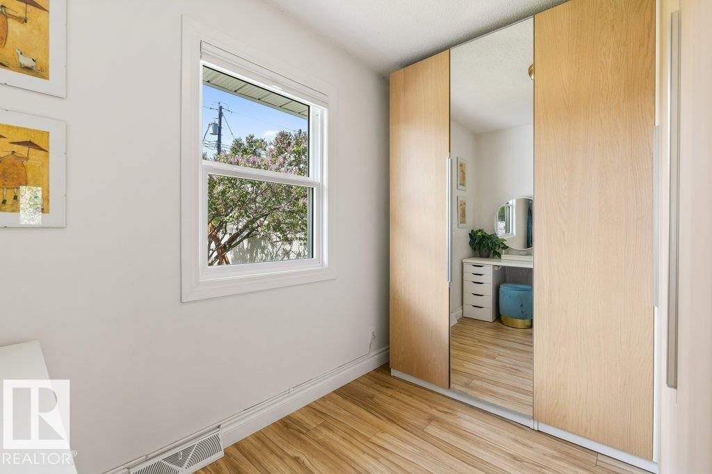 12264 135 ST NW - 19