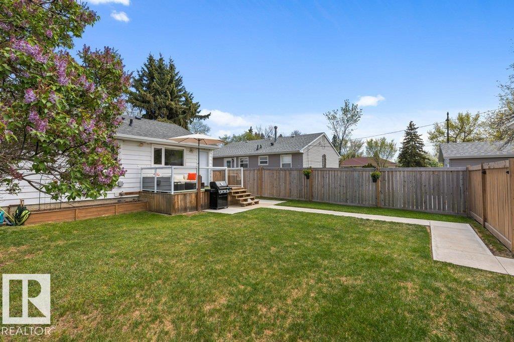 12264 135 ST NW - 37