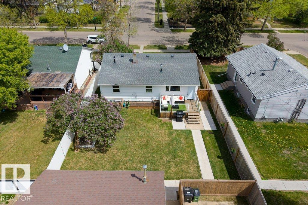 12264 135 ST NW - 52