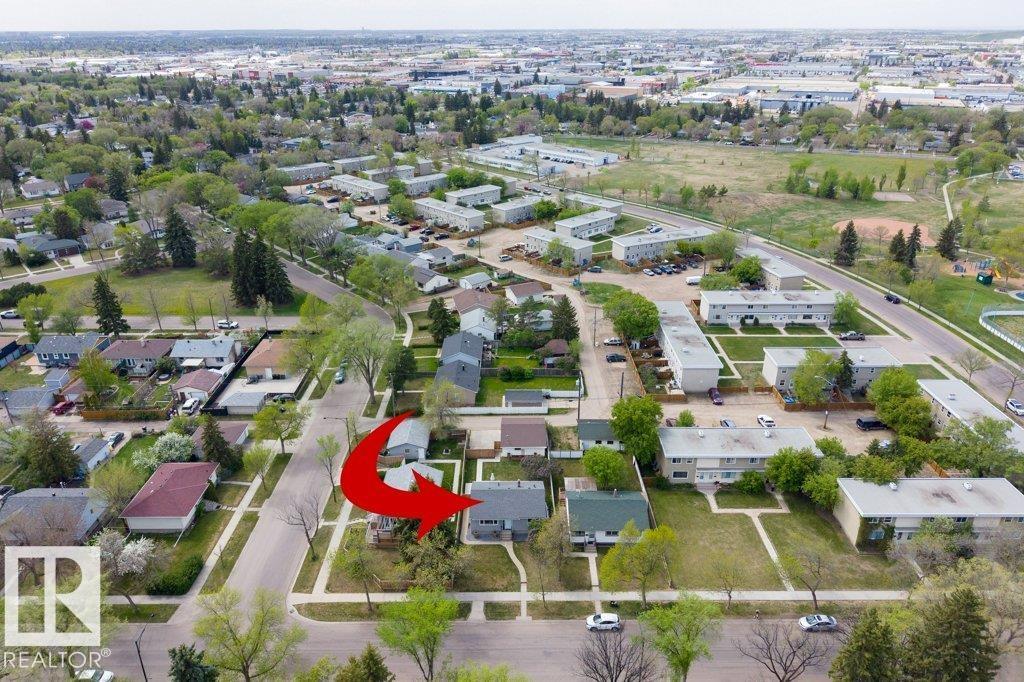 12264 135 ST NW - 54