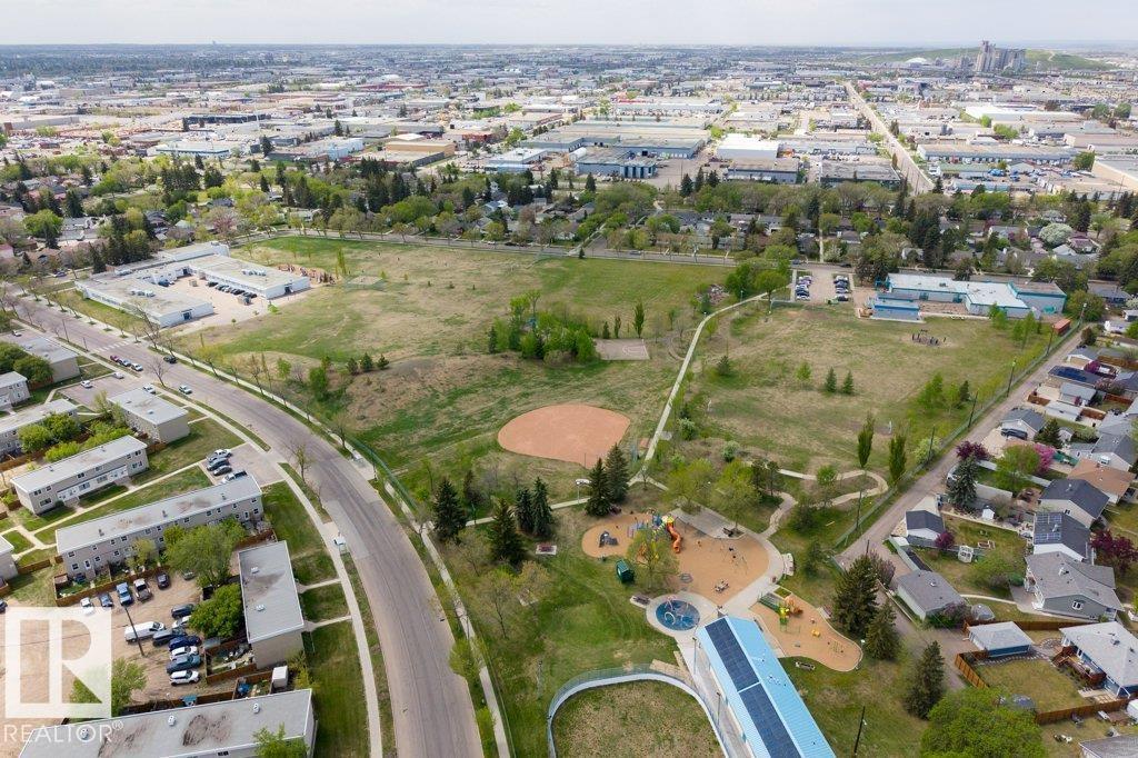 12264 135 ST NW - 59