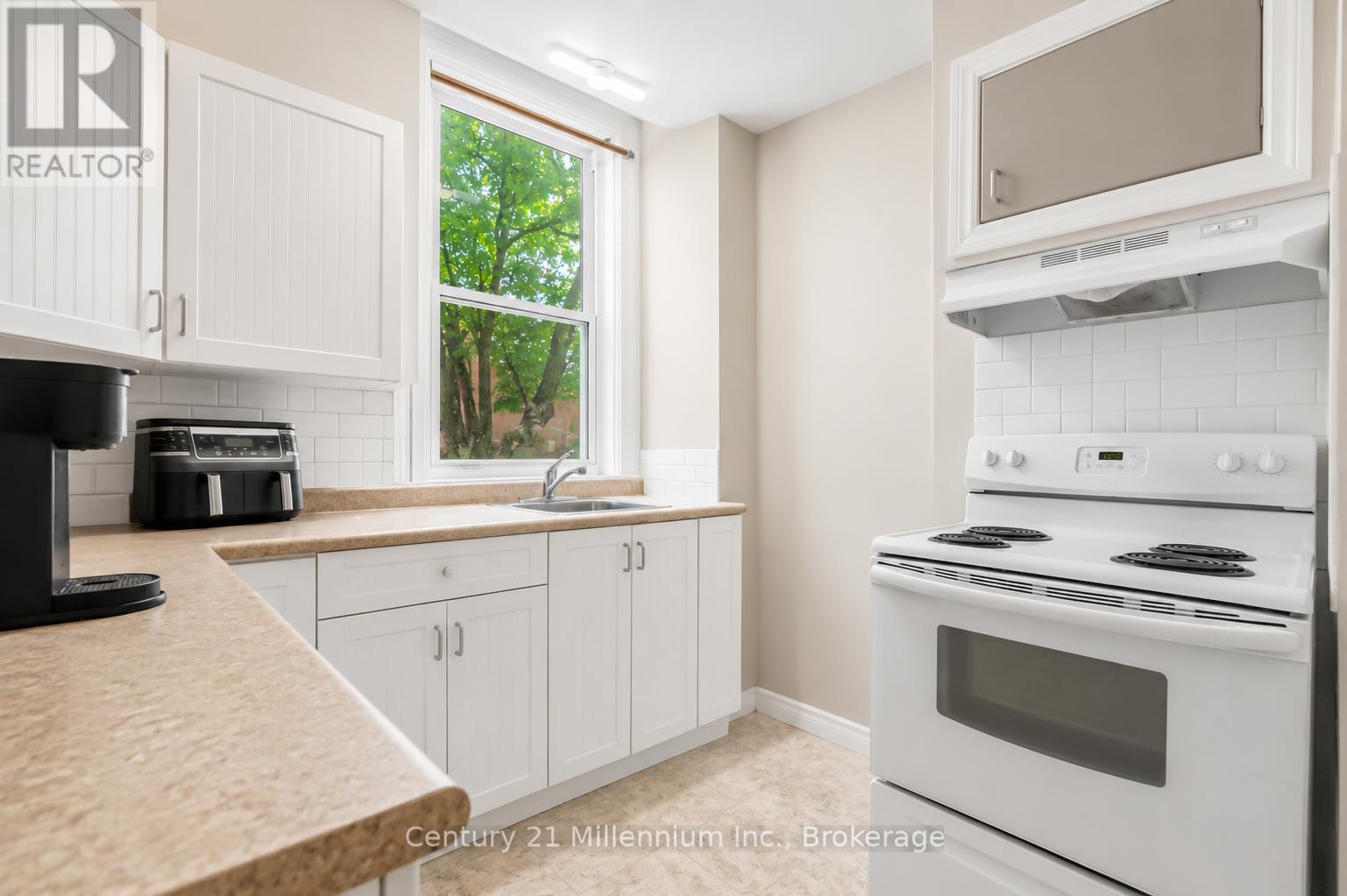 26 VICTORIA AVENUE - 27