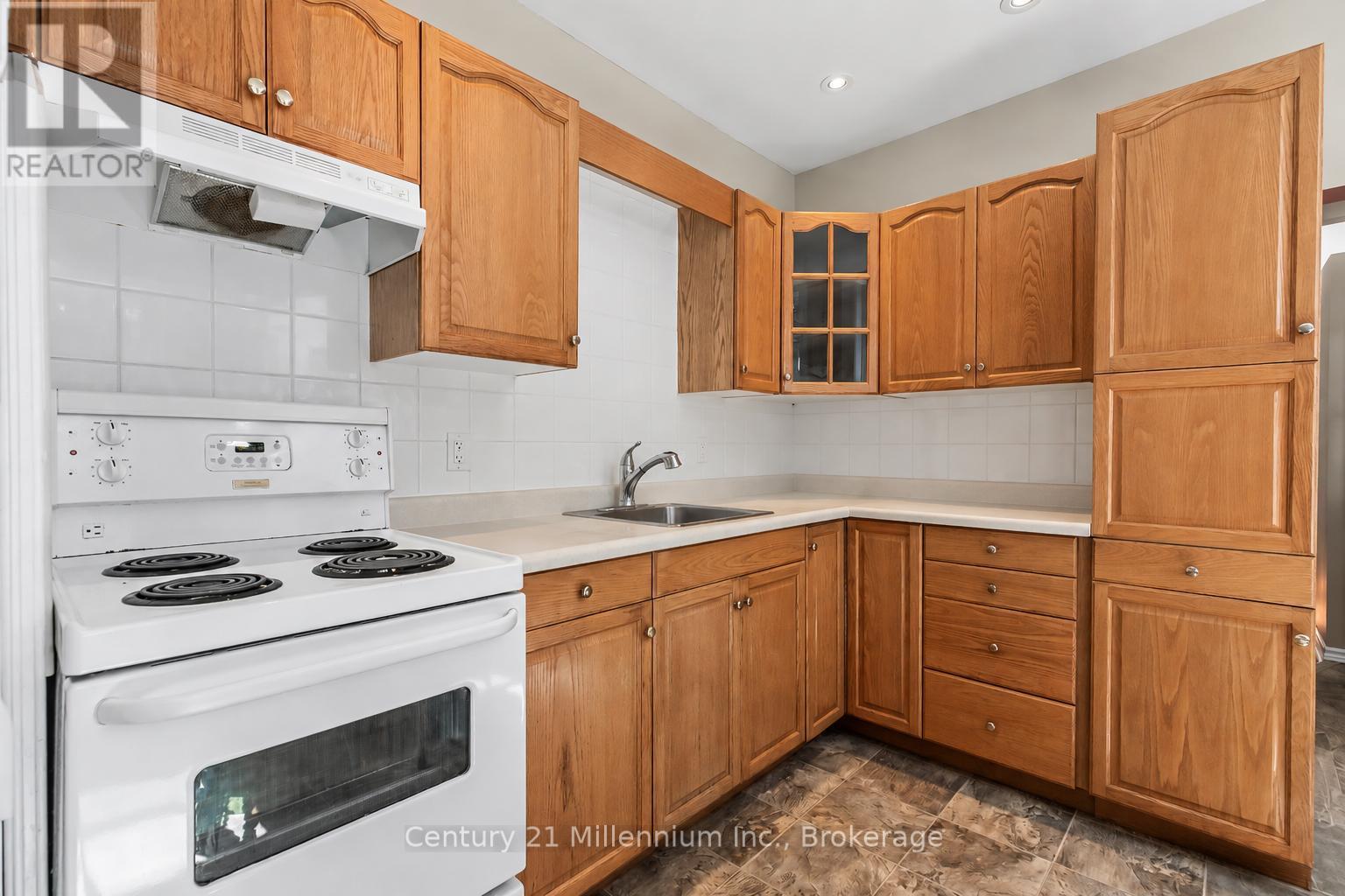 26 VICTORIA AVENUE - 6