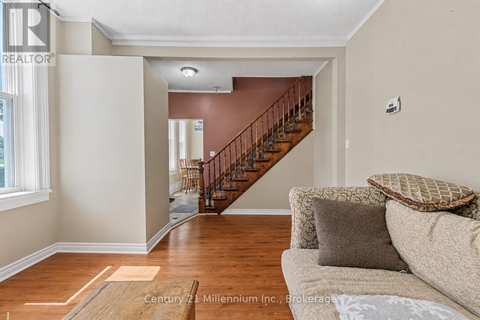 26 VICTORIA AVENUE - 9