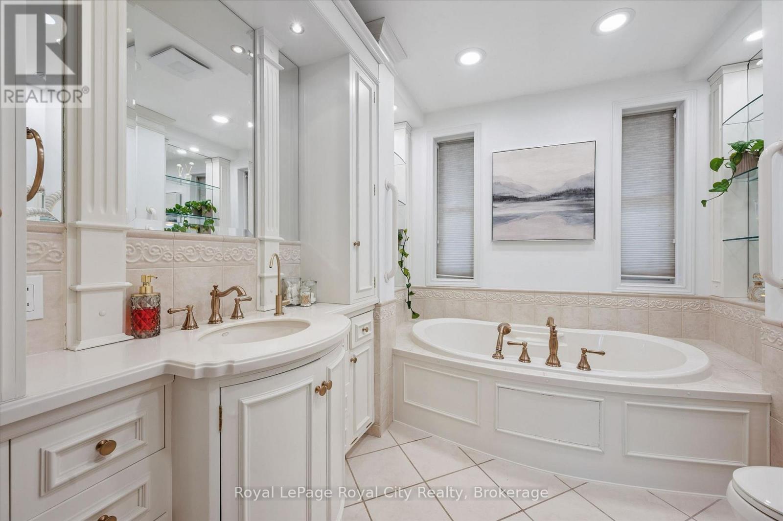113 QUEEN STREET - 33