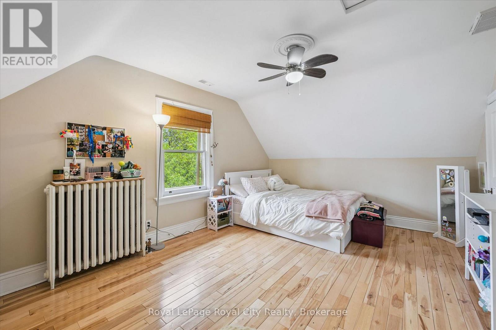 113 QUEEN STREET - 40