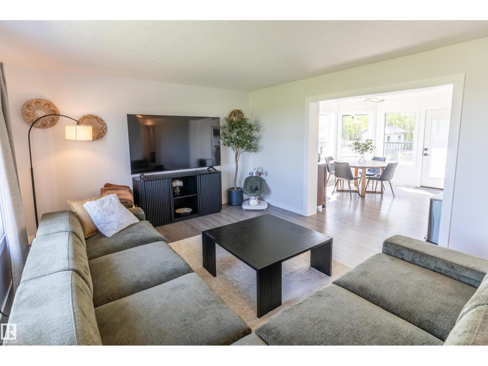 90 22111 TWP RD 510 - 12