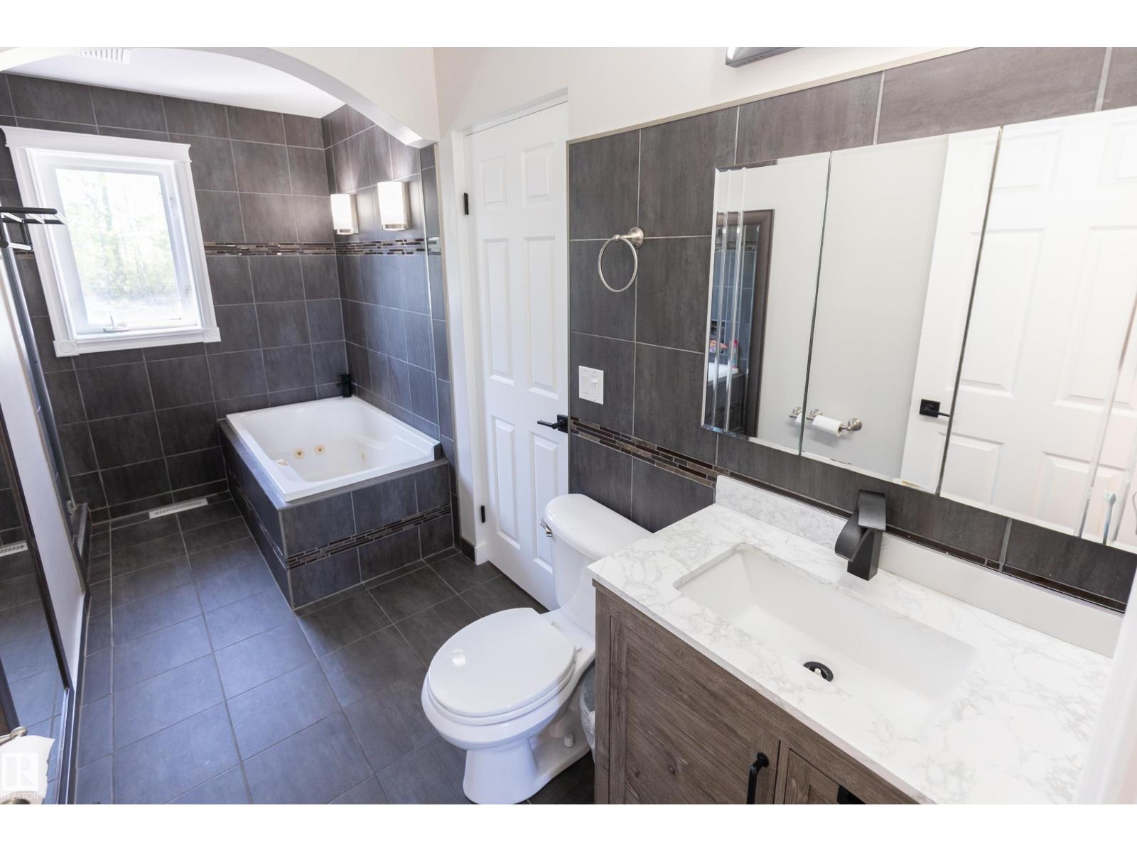 90 22111 TWP RD 510 - 27