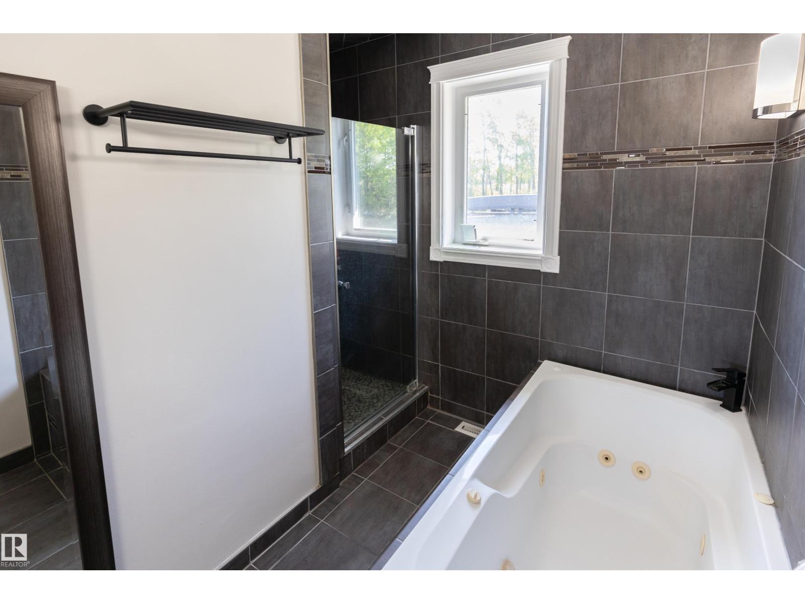 90 22111 TWP RD 510 - 28